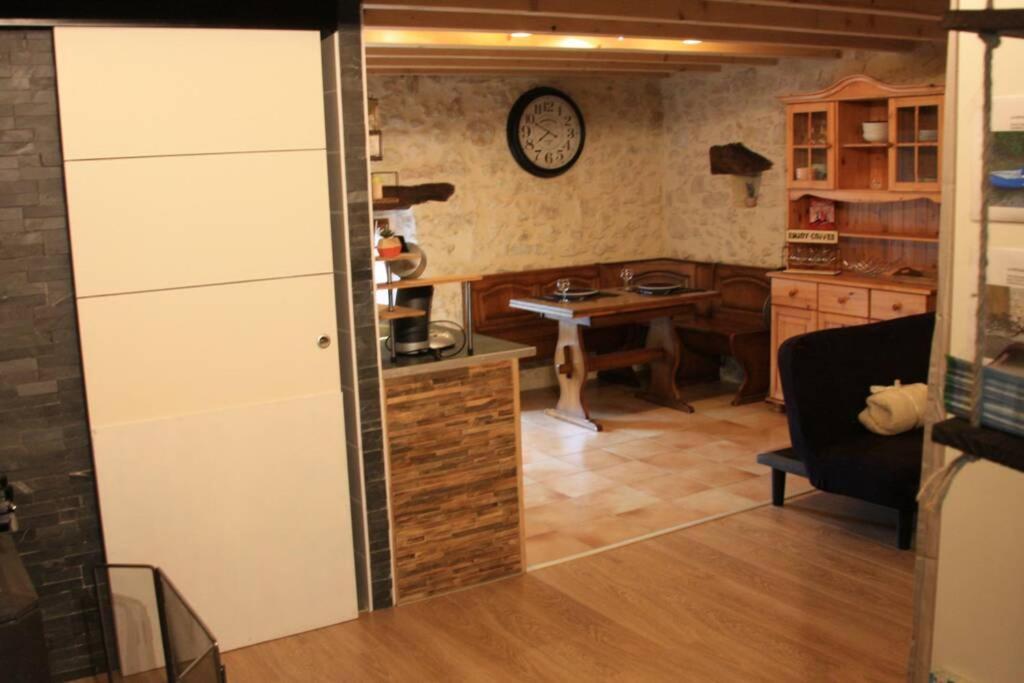 Le Portougais, Chalet A Chanaz, La Petite Venise Savoyarde מראה חיצוני תמונה
